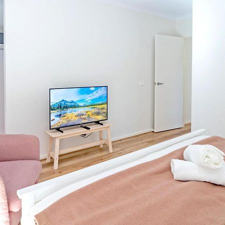 Modern Clyde House Smart Tv*Dryer Βίλα Εξωτερικό φωτογραφία